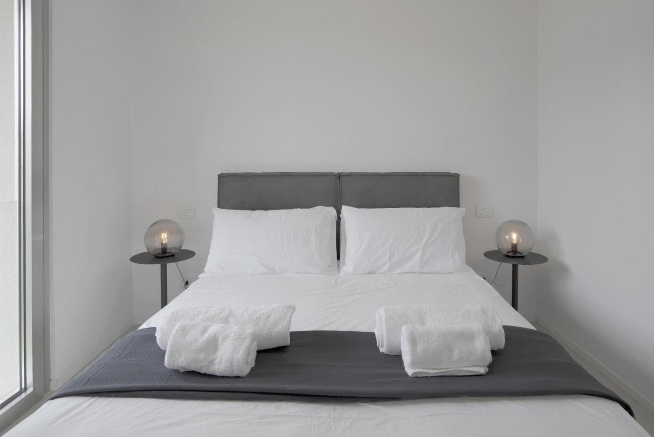 Baseventuno 4 Bilocale Apartment ซีร์มิโอเน ภายนอก รูปภาพ